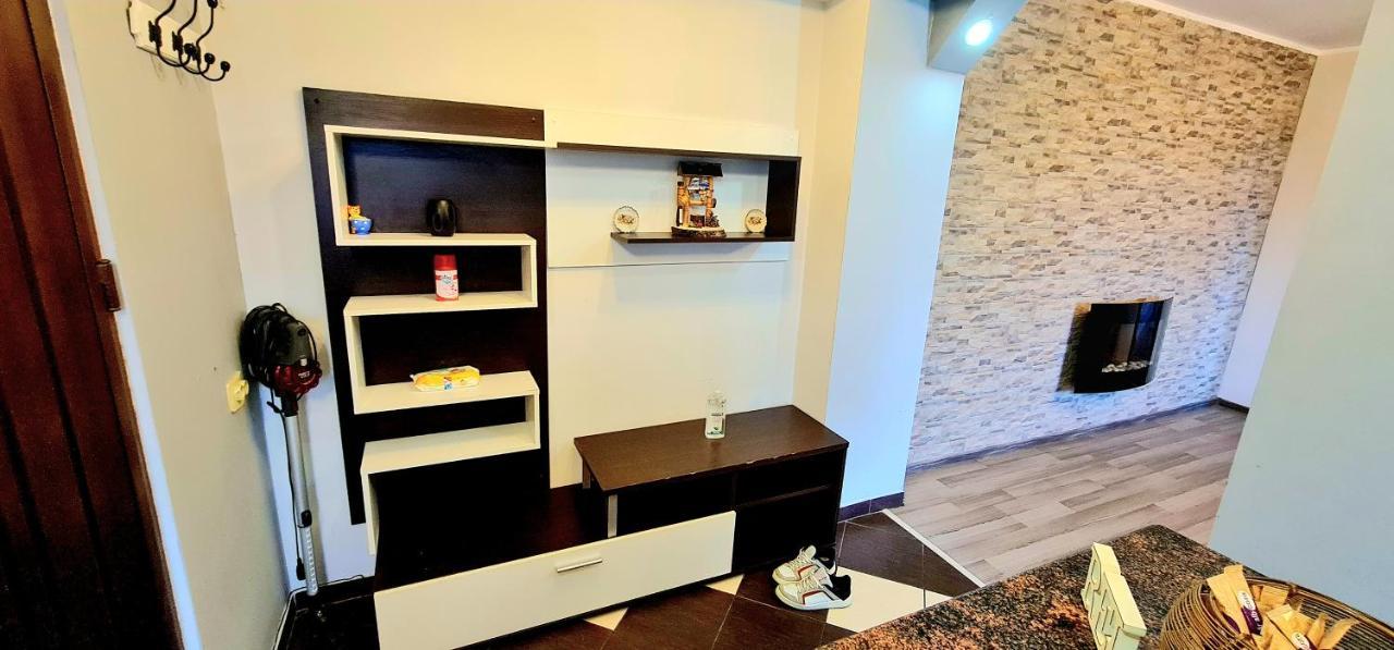 Ultracentral Apartments Bacau Bagian luar foto